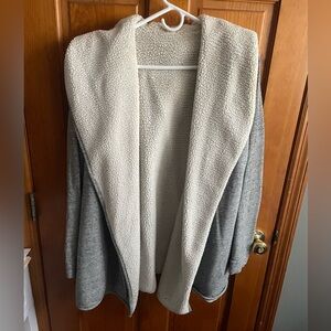 GAP Gray and Cream Women's Cardigan